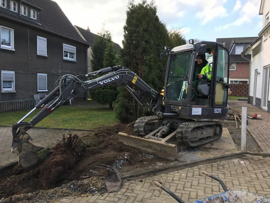 Impression Gartenpflege Sijak